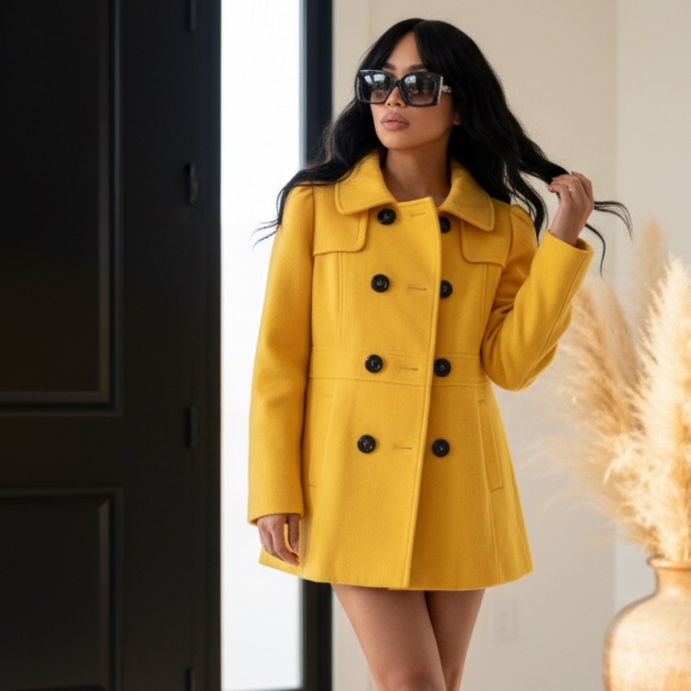 Elegant Yellow Double-Breasted Pea Coat